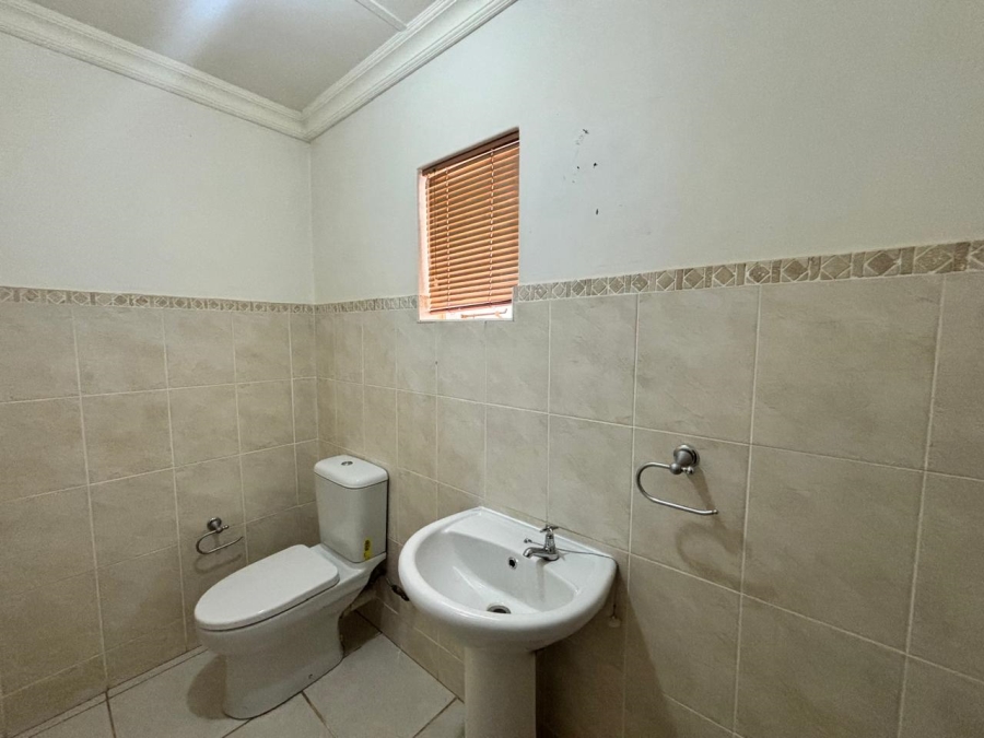 4 Bedroom Property for Sale in Wilkoppies North West